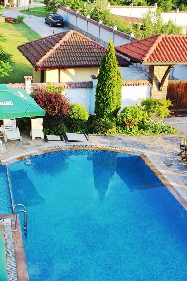 גלבטרצי Family Hotel Saint Konstantin מראה חיצוני תמונה